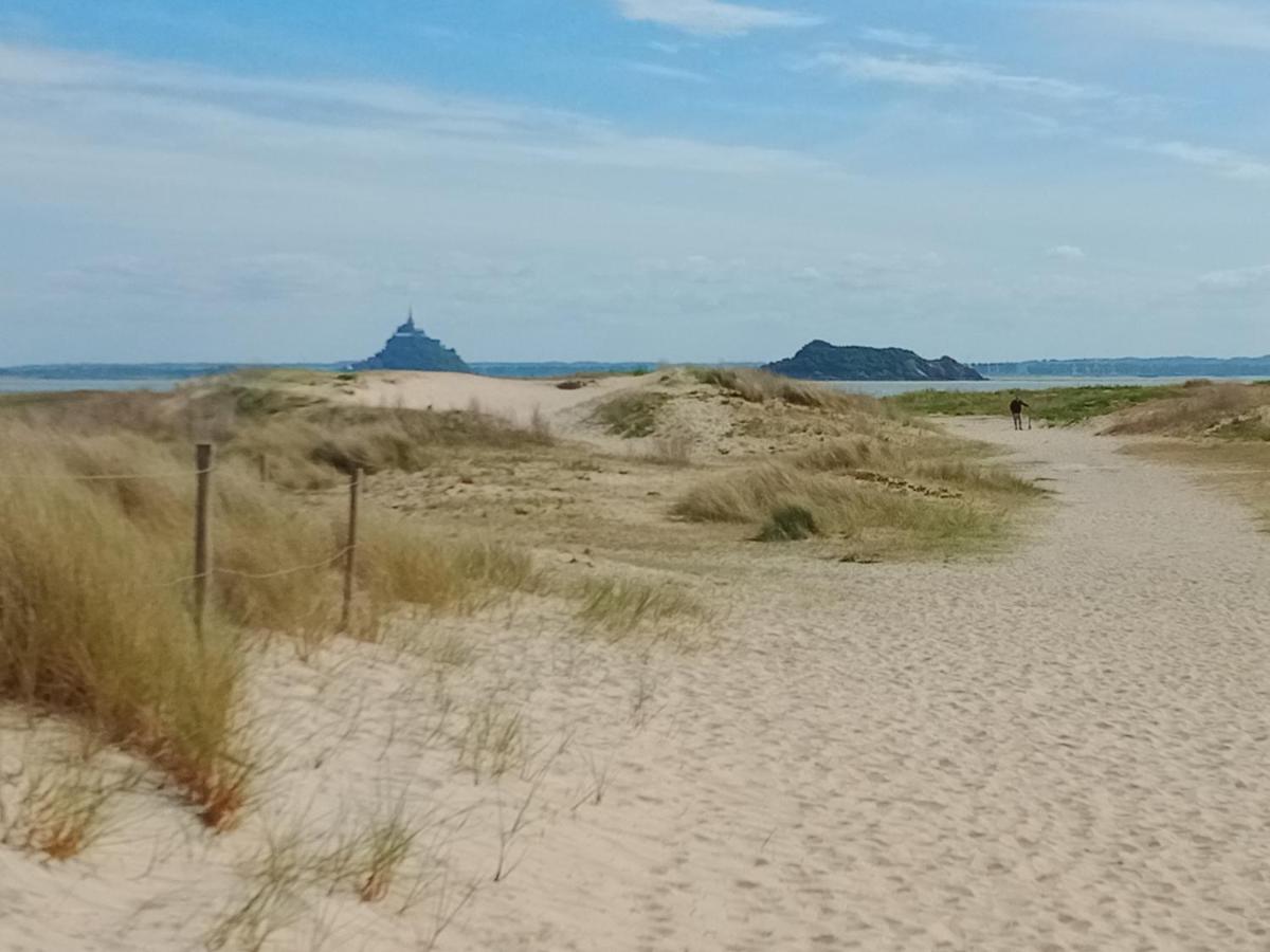 Domaine Des Tisseys Vue Sur Le Mont St Michel Villa Dragey Exteriör bild